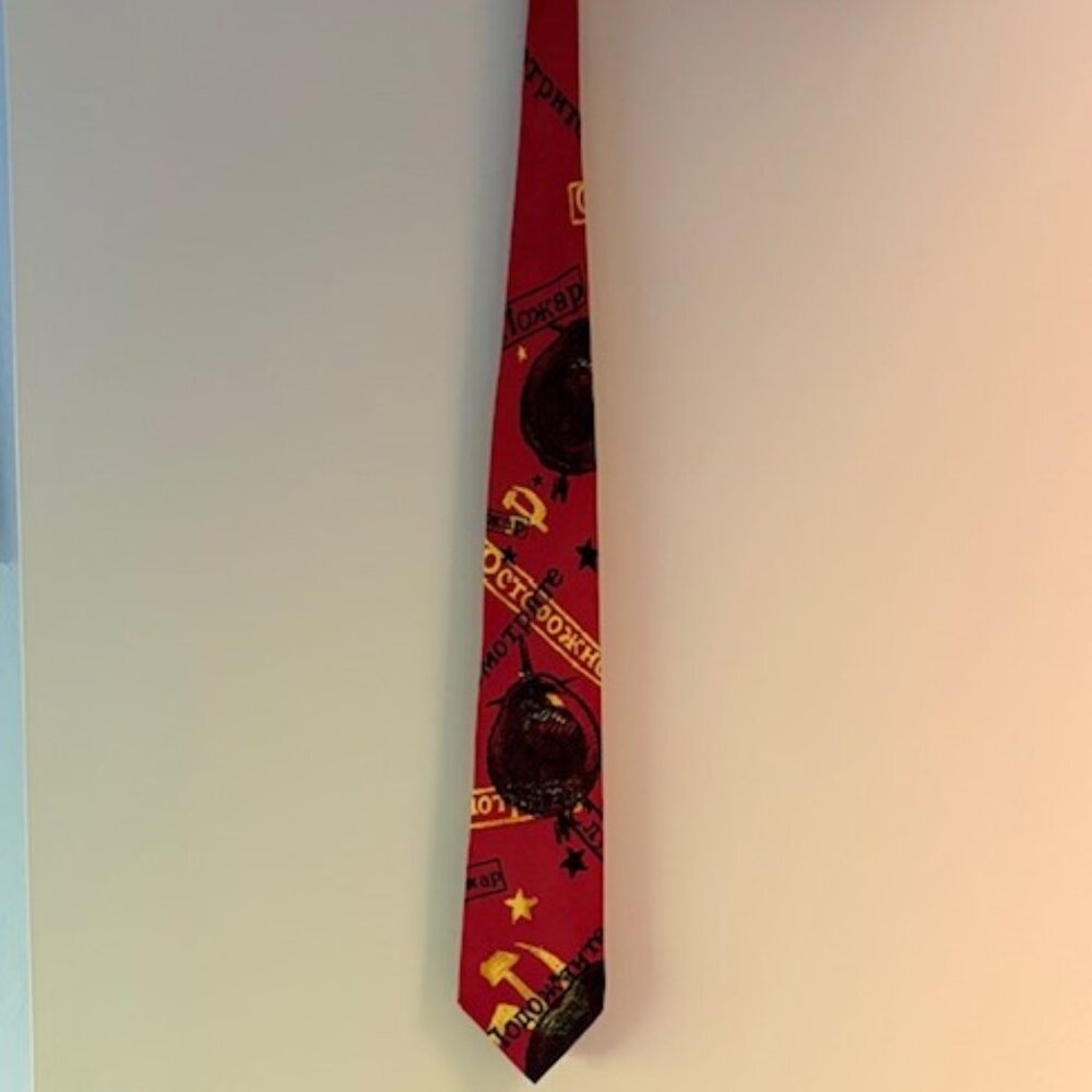 The Beatles Tie by Apple Corps Limited "Back in the USSR" Theme.